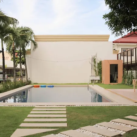 Reddoorz Premium @ Wireless Mandaue Cebu Hotel