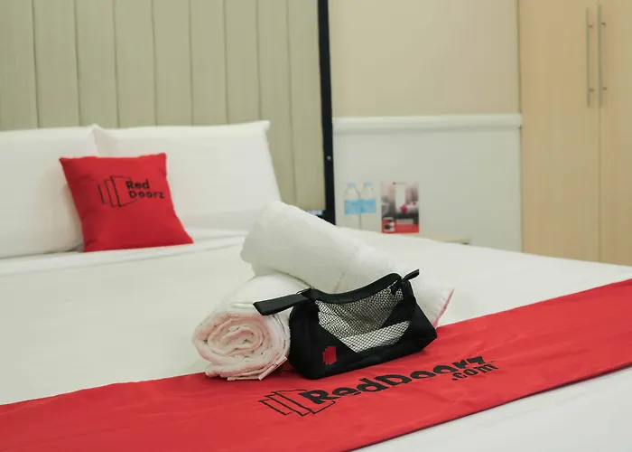 Reddoorz Premium @ Wireless Cebu Hotel